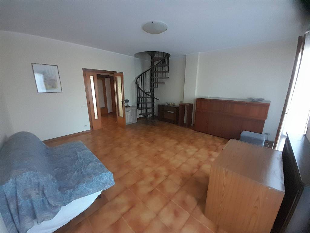 Appartamento a Perugia in Via Alessandro Vivenza, 18 - Foto 4