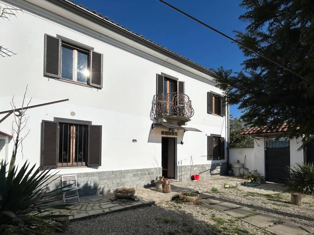 Villa a Alessandria in Via della Mandrina, 31 - Foto 3