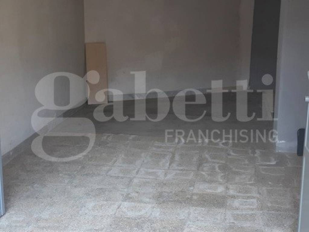 Box / garage a Ostuni in piazza Genova, 79 - Foto 5