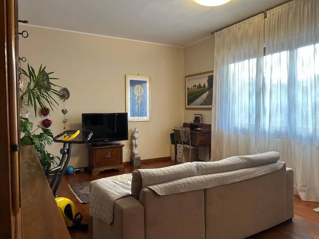 Villa a Induno olona in Via Monte Generoso, 47 - Foto 3