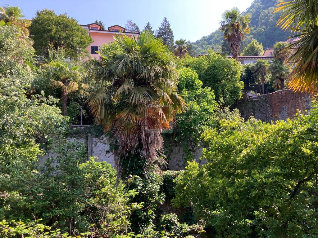 Appartamento a Laveno-mombello in Via Labiena, 39 - Foto 4