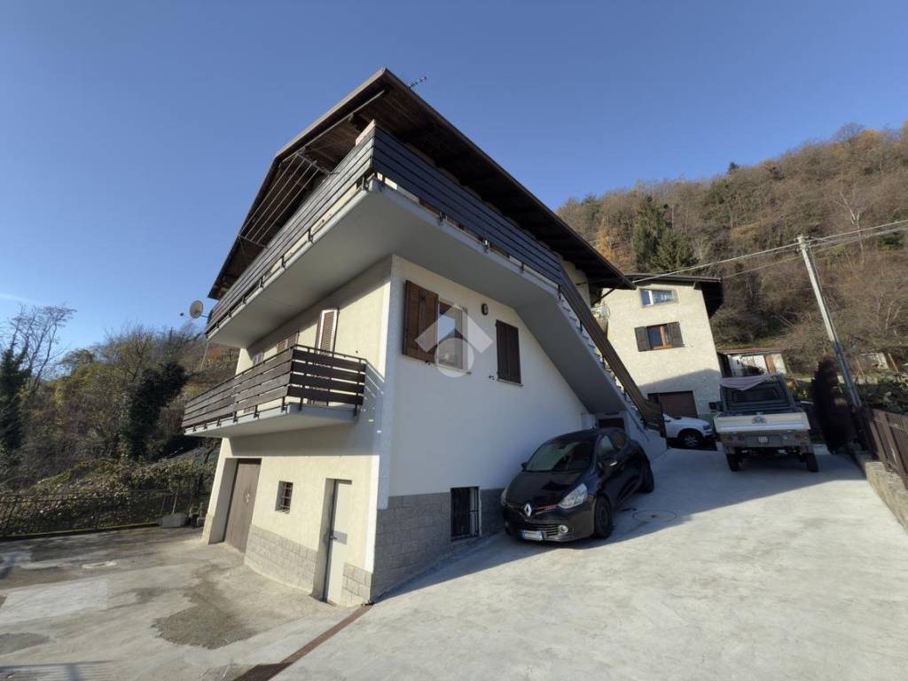 Casa indipendente a Vervio in Via per Rogorbello, 7 - Foto 4