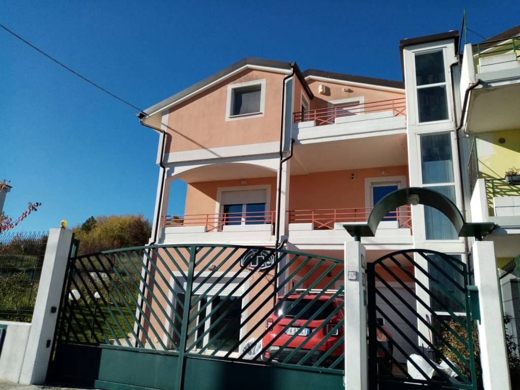 Villa a Campobasso in c.da Vallone della Taverna , snc - Foto 2