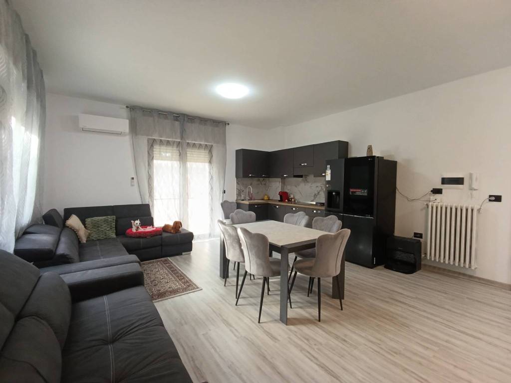 Appartamento a Alba adriatica in Via Firenze, 89 - Foto 3