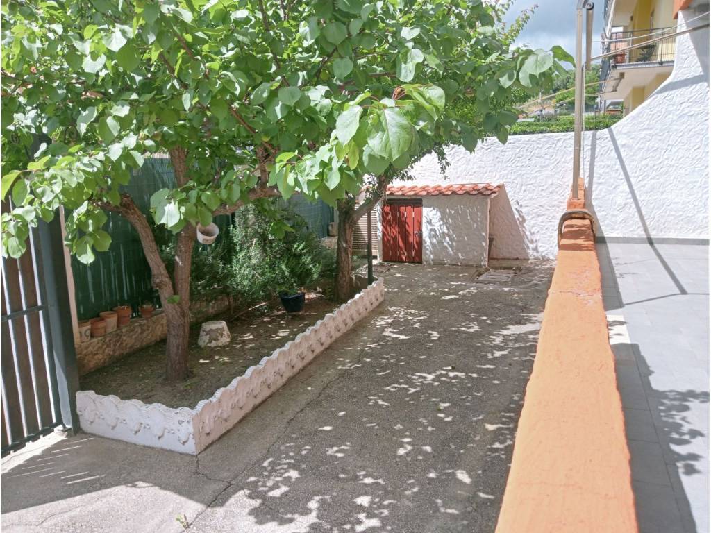 Appartamento a Santa marinella in Via dei Fiori - Foto 2