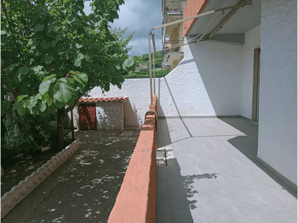 Appartamento a Santa marinella in Via dei Fiori - Foto 3