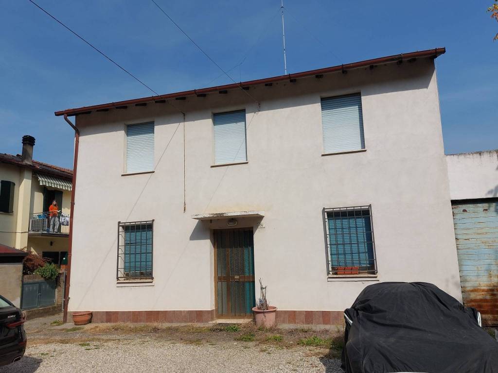 Casa indipendente a Imola in Via Correcchio, 106 - Foto 3