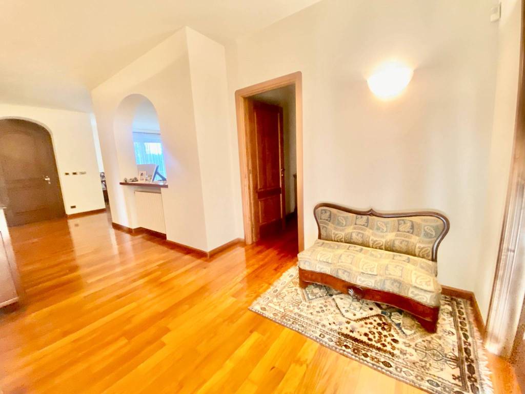 Villa a Bra in Strada Montenero - Foto 3