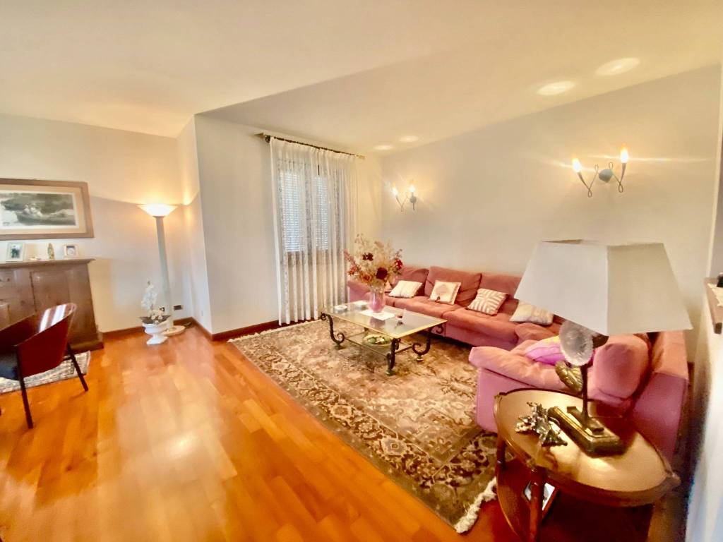 Villa a Bra in Strada Montenero - Foto 5