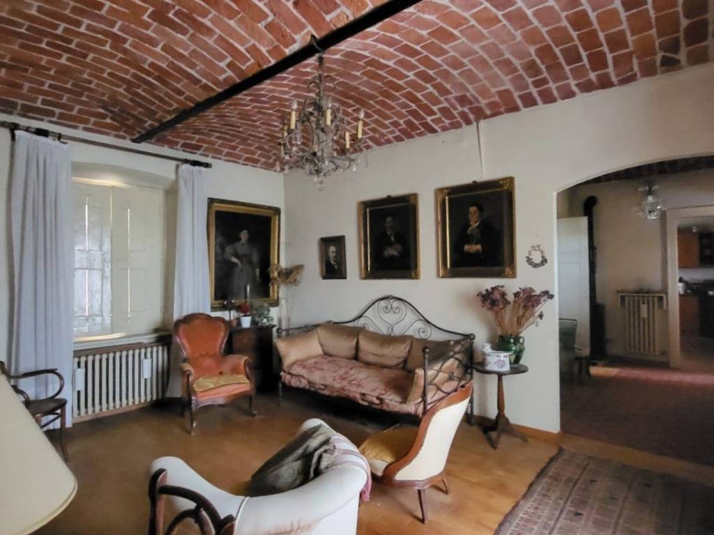 Casa indipendente a Canale in Via Melica, 4 - Foto 2