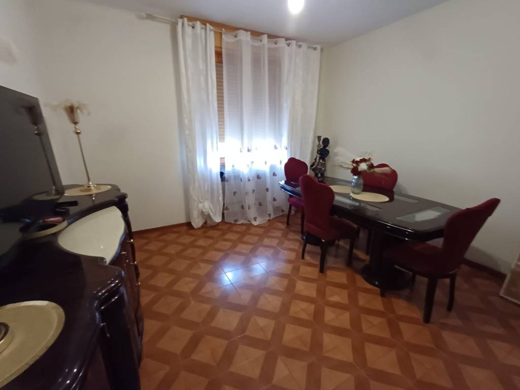 Villetta a schiera a Novi di modena in Via Canzio Zoldi - Foto 5