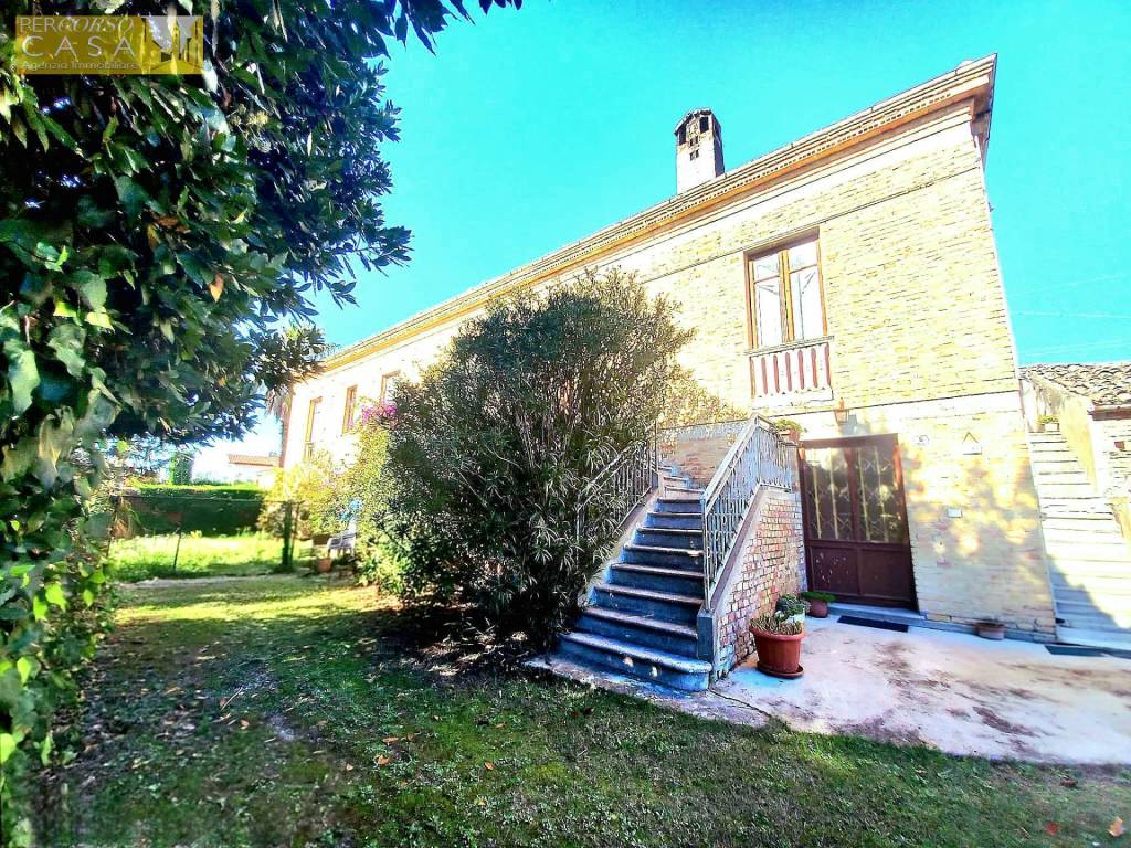 Villa a Roseto degli abruzzi in Via Tanesi - Foto 2