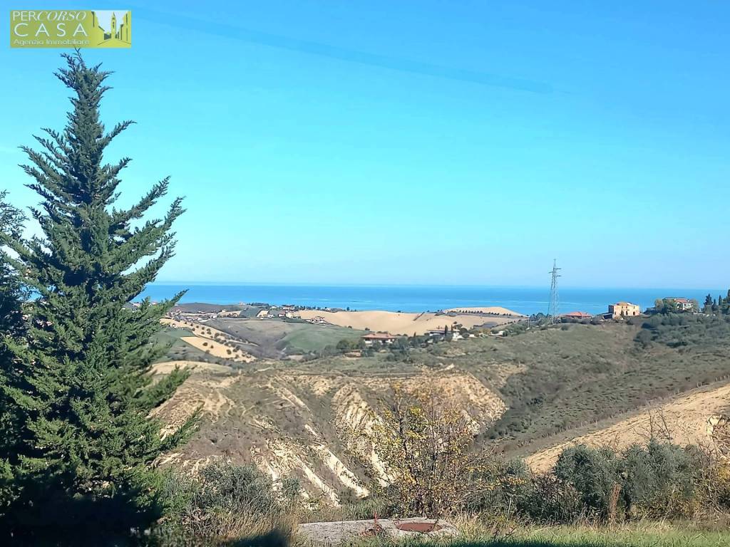 Villa a Roseto degli abruzzi in Via Tanesi - Foto 3