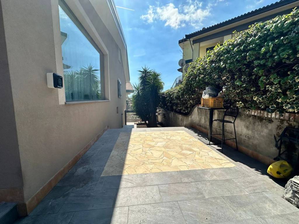 Villa a Zafferana etnea in Via Giacomo Matteotti, 4 - Foto 2