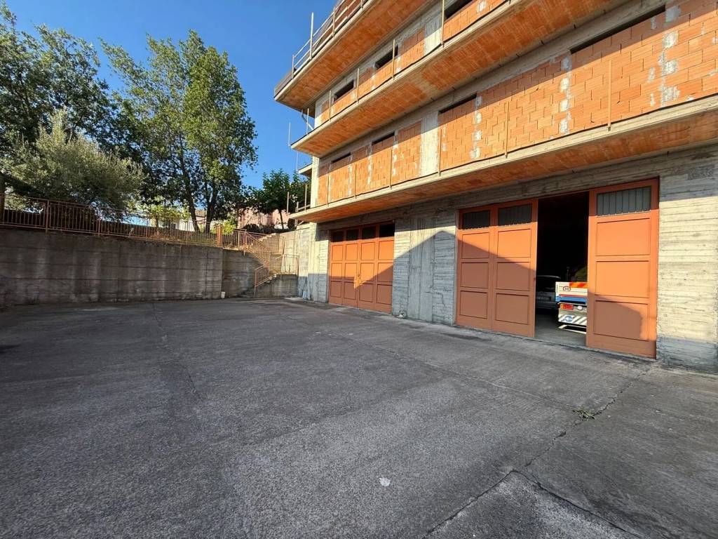 Villa a Zafferana etnea in Via Sciara Ballo, 37 - Foto 3