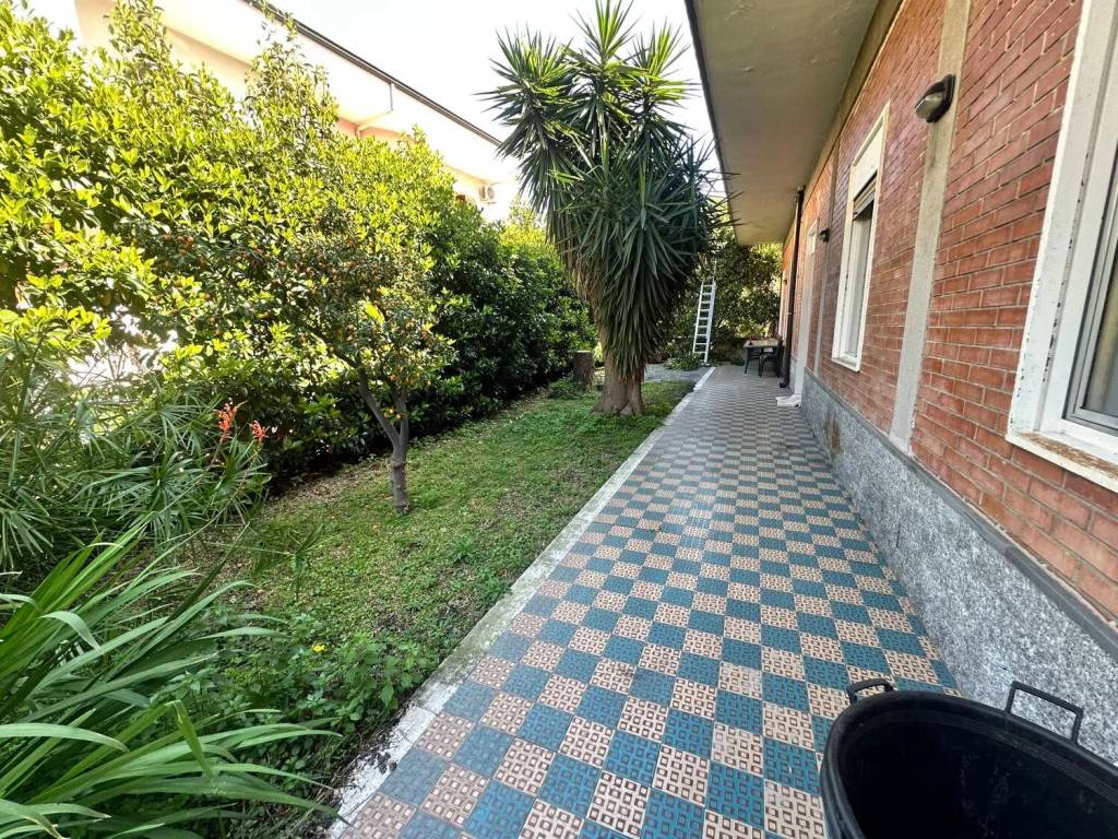 Villa a Acireale in Via Gorizia, 28 - Foto 3
