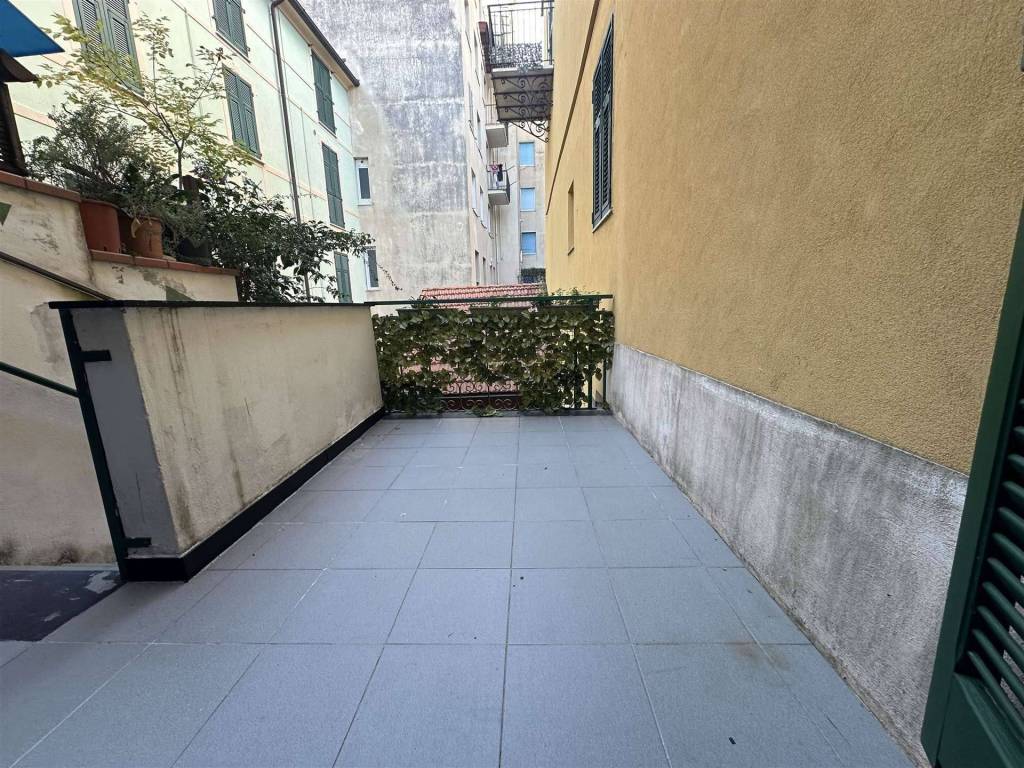Appartamento a Spotorno in Via Cavour - Foto 2