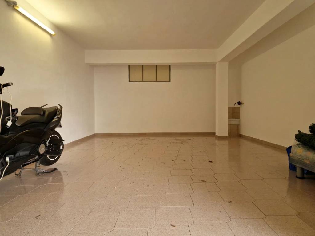 Box / garage a Modica in Via Gucciarda Cava Pirato, 510 - Foto 5