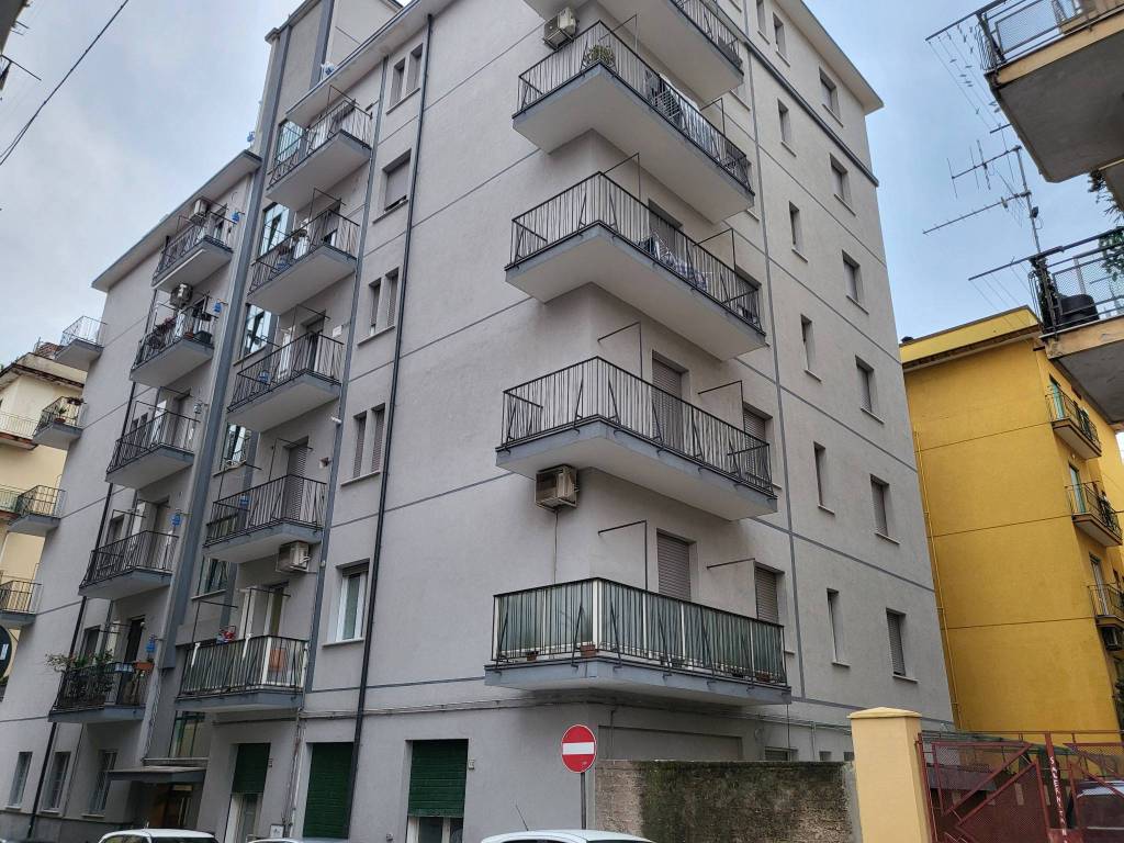 Appartamento a Salerno in Via Francesco la Francesca - Foto 2