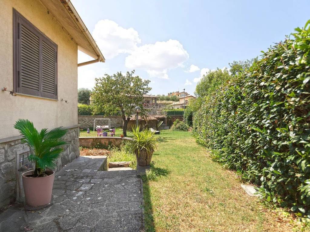 Villa a Vitorchiano in Via Degli Oleandri, 7 - Foto 4