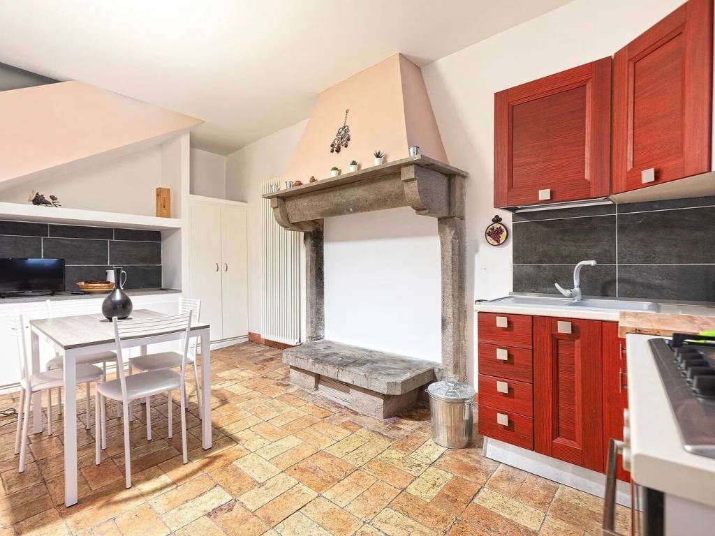 Appartamento a Vitorchiano in Via Del Belvedere, 86 - Foto 2