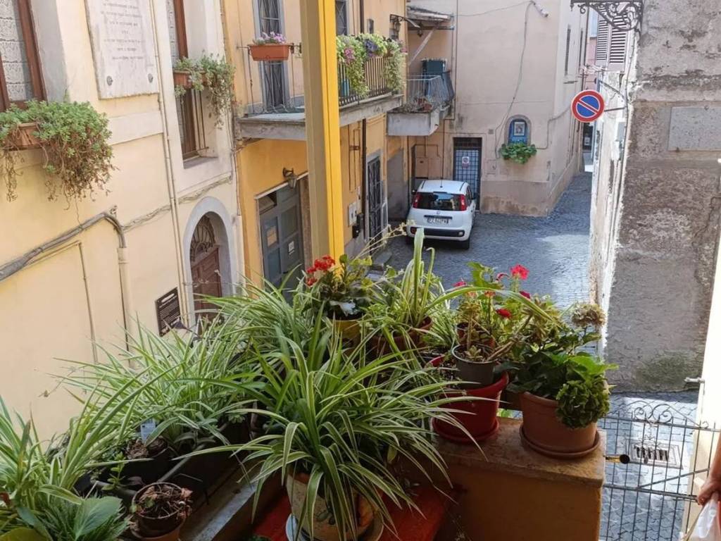 Appartamento a Sutri in Via Eugenio Agneni No Number - Foto 2