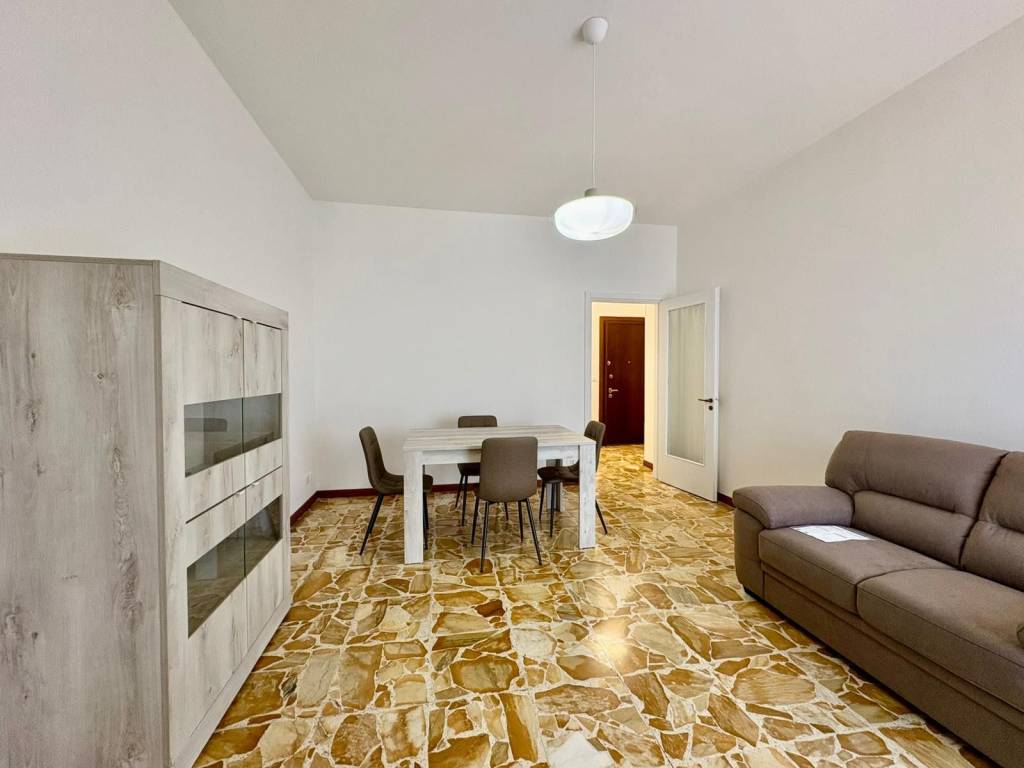 Appartamento a Novara in Via Pietro Custodi, 23 - Foto 3