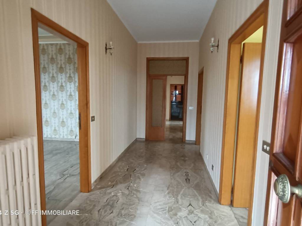 Villa a Monterubbiano in Via Vincenzo Monti - Foto 5