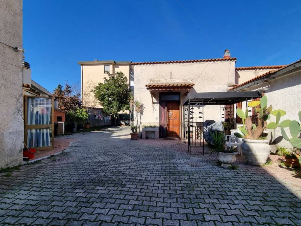 Casa indipendente a Collesalvetti in via volterrana - Foto 2