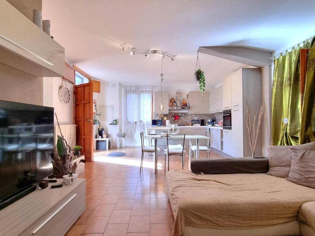 Casa indipendente a Collesalvetti in via volterrana - Foto 4