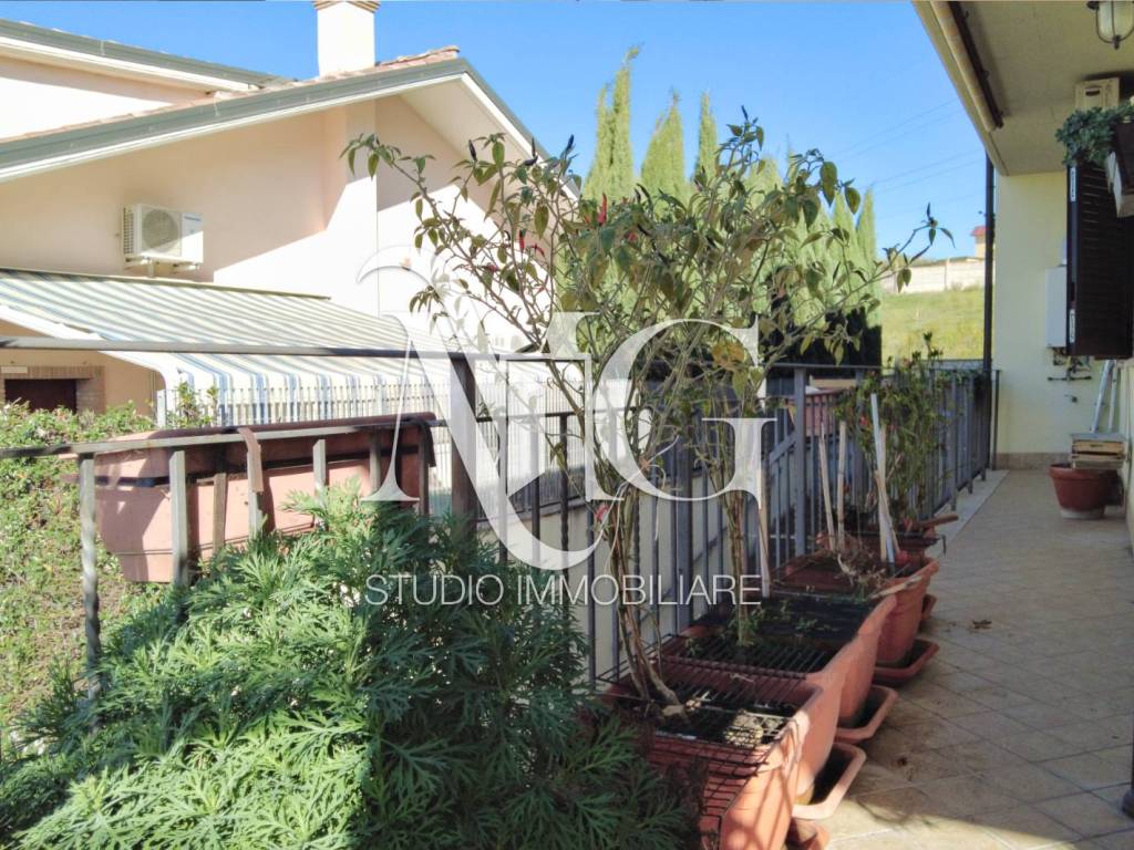 Villa a Fonte nuova in Via Monte Pergola - Foto 5