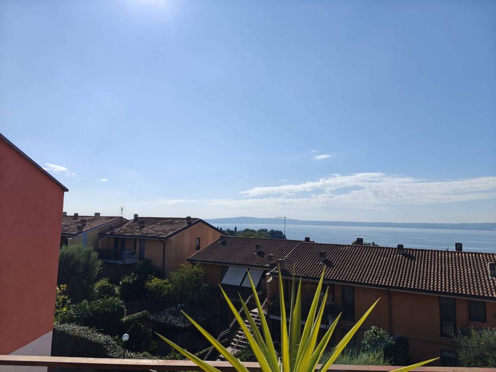 Appartamento a Trevignano romano in Via Carlo Alberto Dalla Chiesa - Foto 3