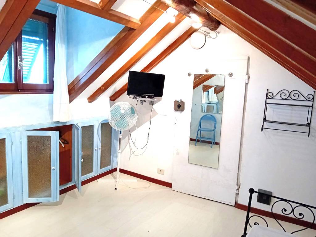 Appartamento a Genova in Via Capolungo, 7 - Foto 2