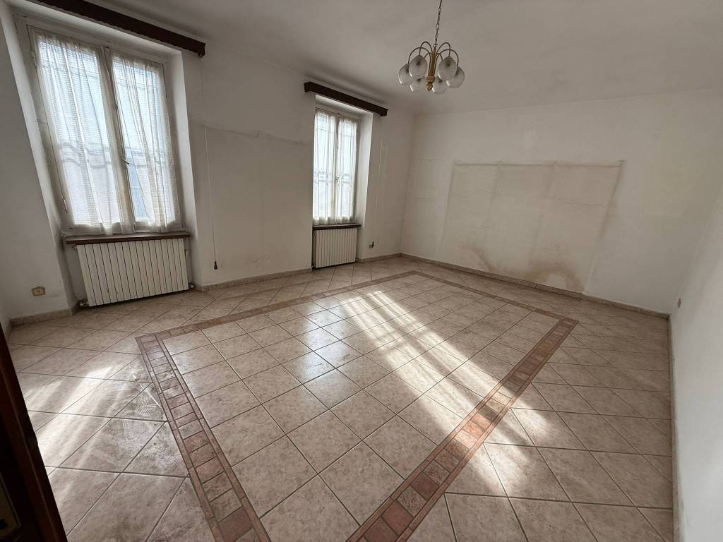 Casa indipendente a Alessandria in Via 4 Martiri - Foto 2