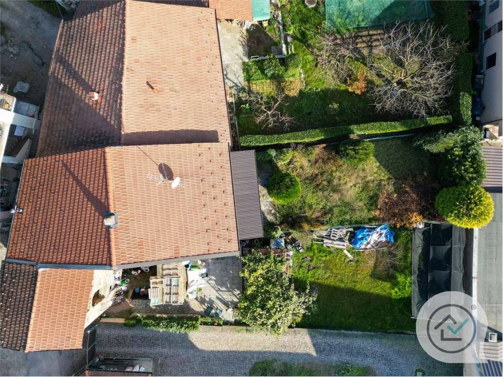 Casa indipendente a Castronno in via Linda Rovera - Foto 2