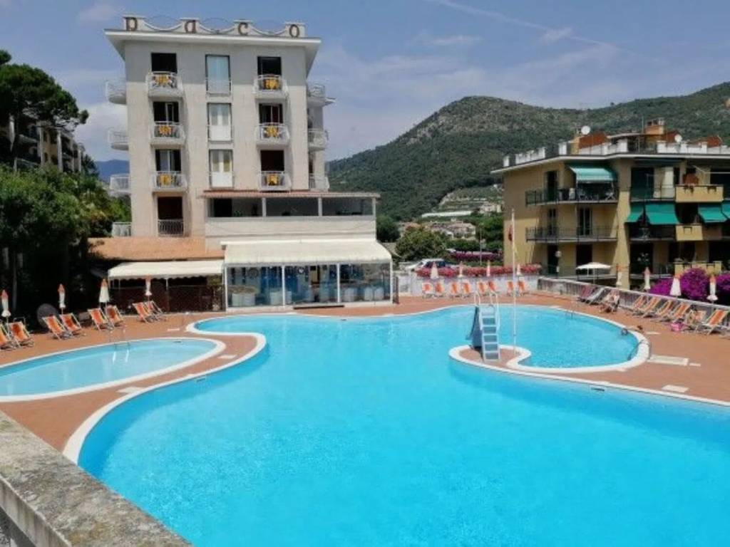 Appartamento a Pietra ligure in Via Francesco Crispi, 229 - Foto 2