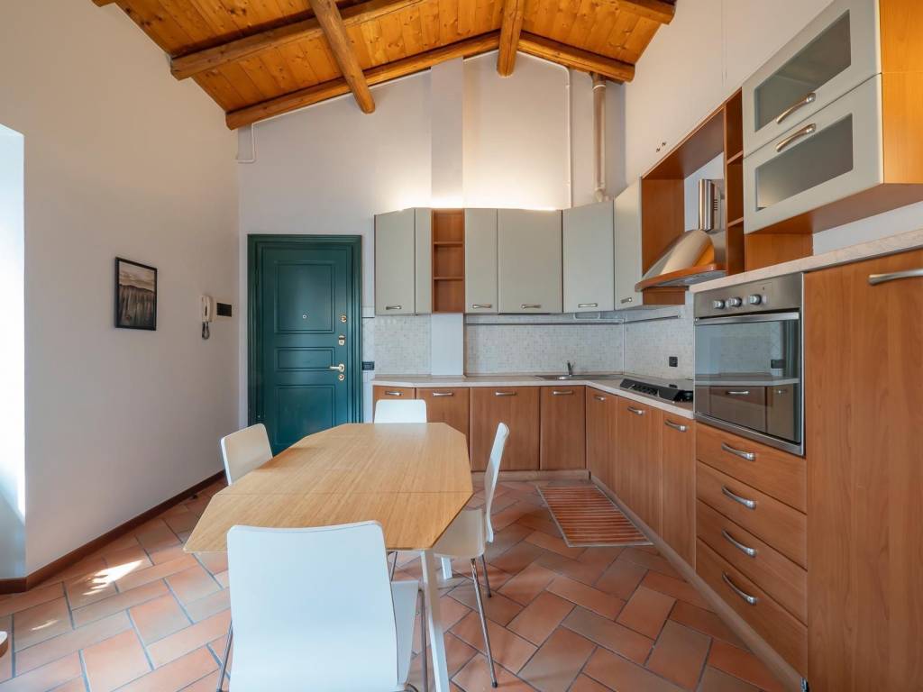 Appartamento a Cernobbio in Via Trento, 5 - Foto 4