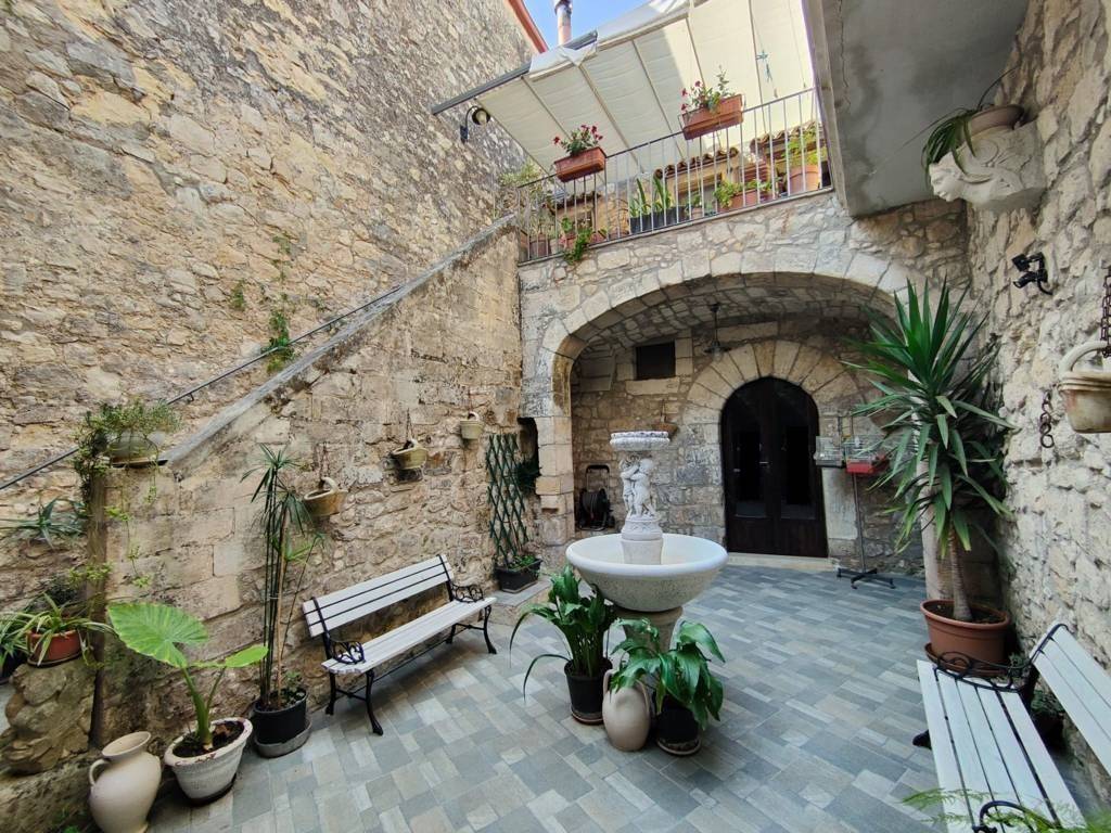 Casa indipendente a Ragusa in Via Fiorellino, 2 - Foto 3