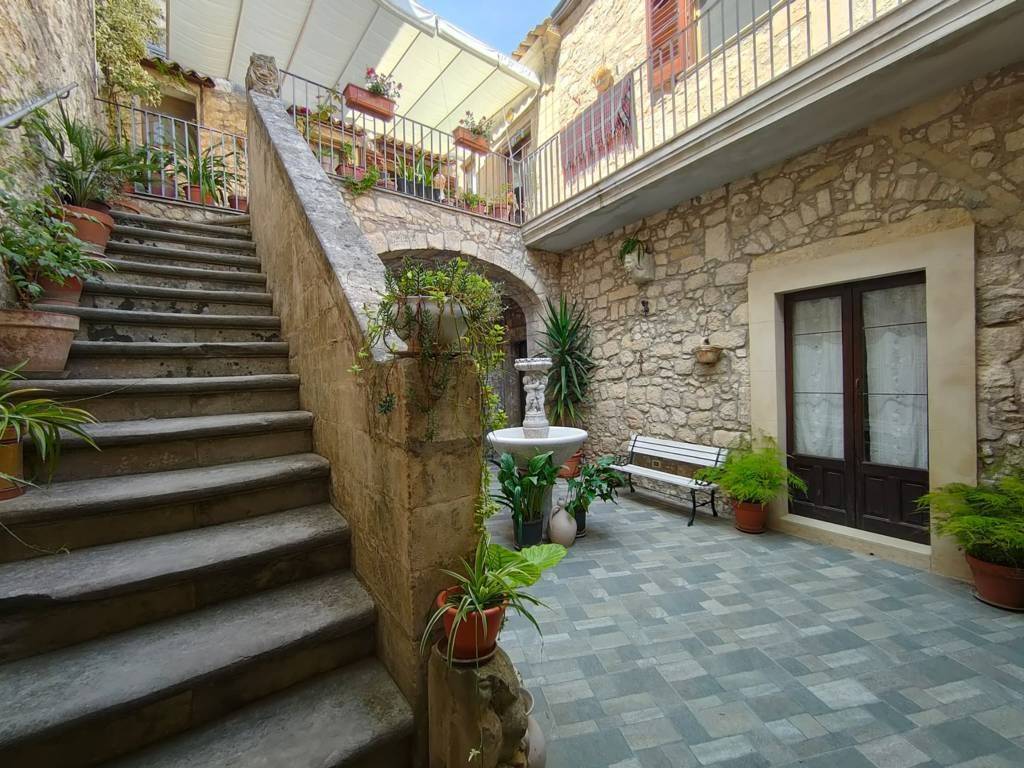 Casa indipendente a Ragusa in Via Fiorellino, 2 - Foto 4