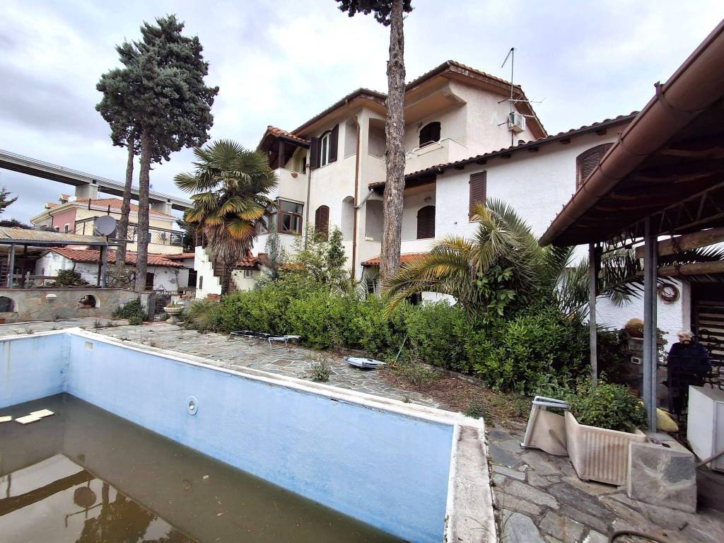 Villa a Imperia in Via Tommaso Littardi, 18 - Foto 2