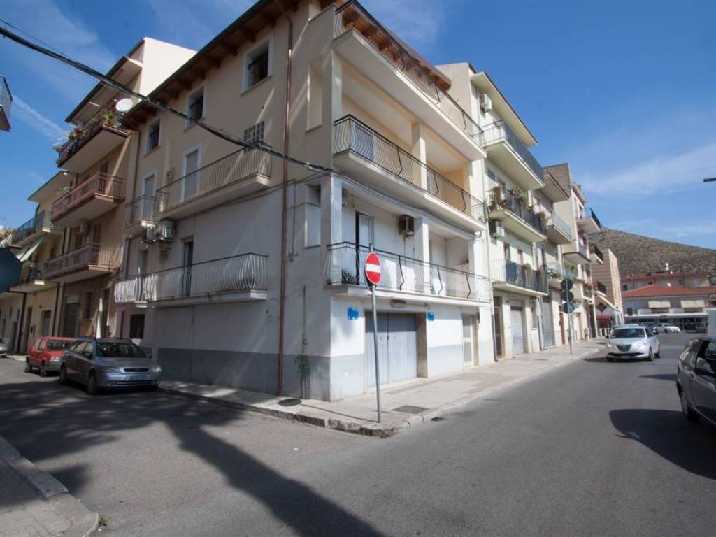 Immobile a Fondi in VIA TONIOLO - Foto 3