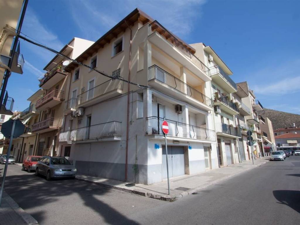 Immobile a Fondi in VIA TONIOLO - Foto 4