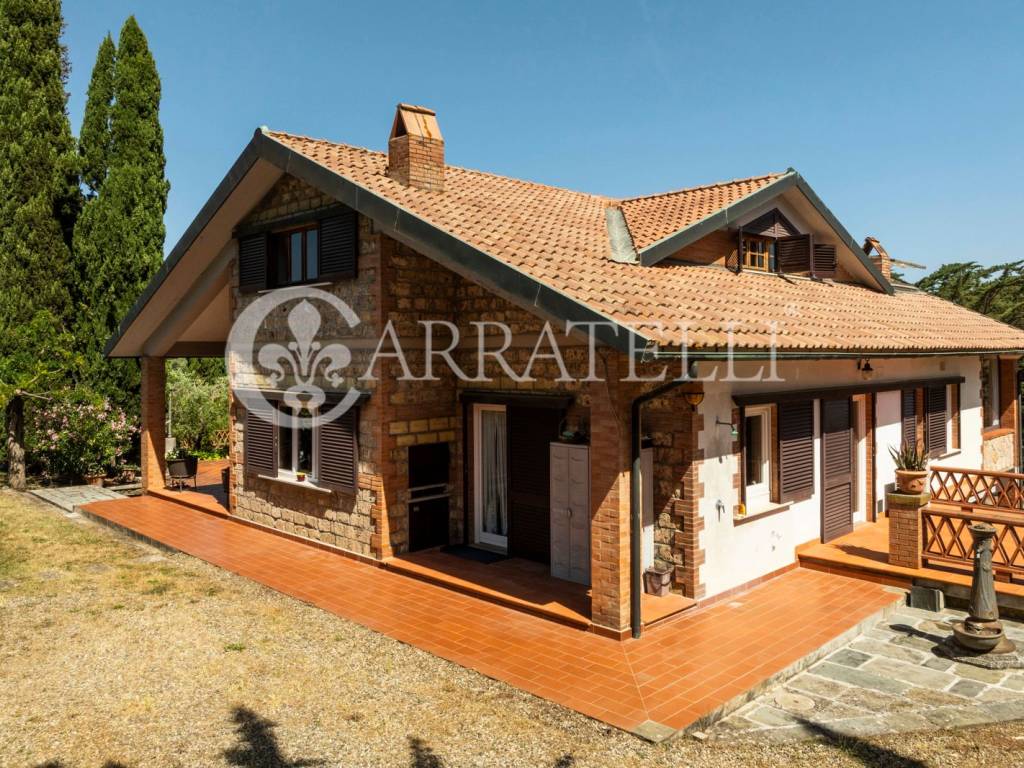 Villa a Massa marittima in strada provinciale accesa - Foto 4