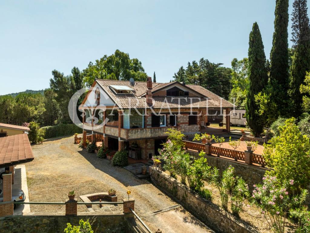 Villa a Massa marittima in strada provinciale accesa - Foto 5