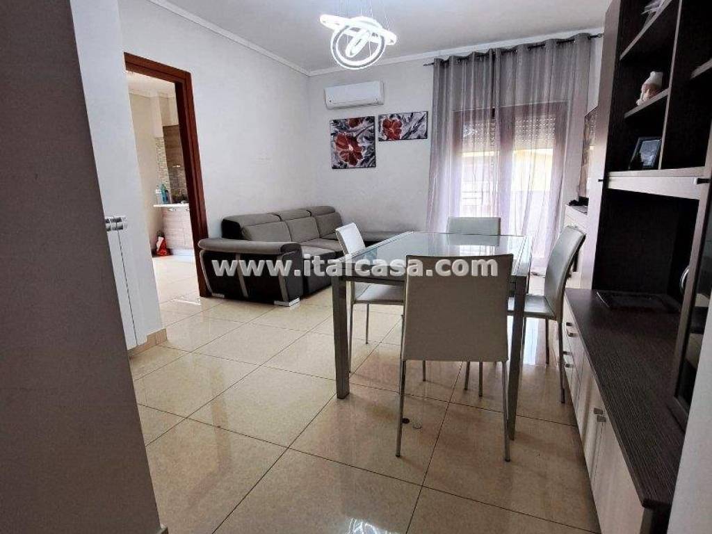Appartamento a Crotone in Via Nazioni Unite - Foto 4