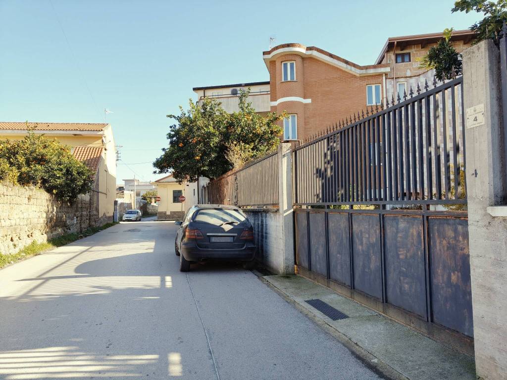Palazzo / stabile a Frignano in Via Antonio Gramsci, 2 - Foto 2
