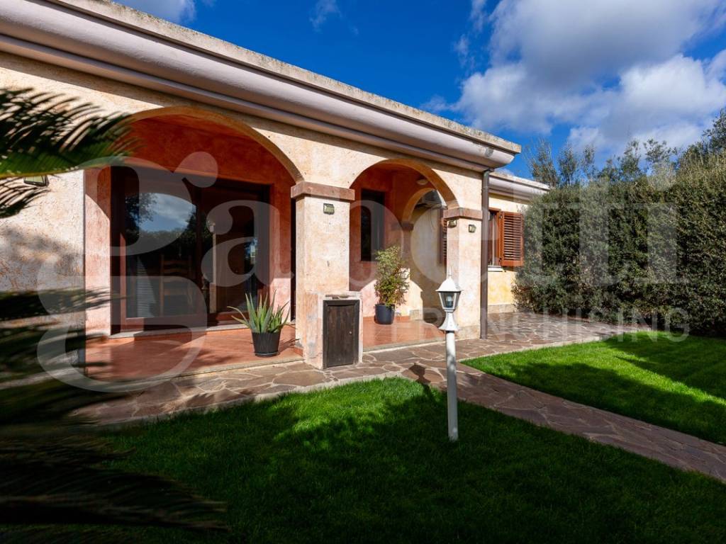 Casa indipendente a Capoterra in via Linosa , 40 - Foto 2