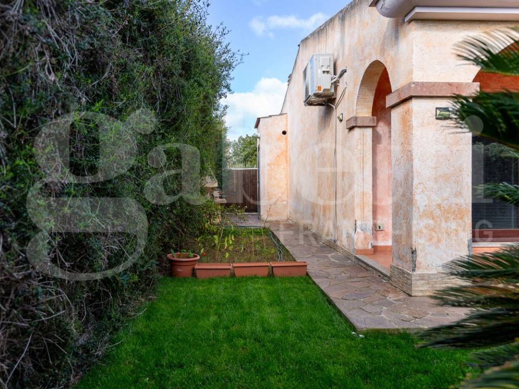 Casa indipendente a Capoterra in via Linosa , 40 - Foto 3