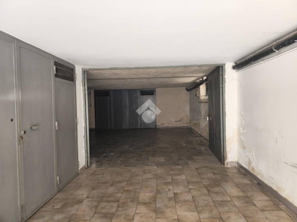 Box / garage a Ceglie messapica in Via Giuseppe Mazzini, 55 - Foto 4