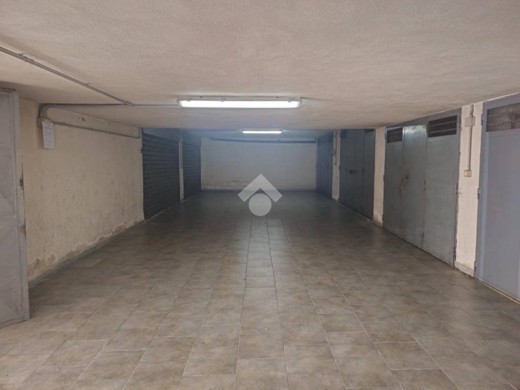 Box / garage a Ceglie messapica in Via Giuseppe Mazzini, 55 - Foto 5